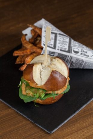 13391433_1327173240631041_9116440422351798916_o